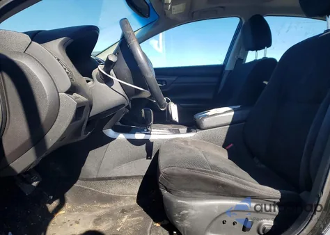 2015 Nissan Altima 2.5 z USA, uszkodzony, nr VIN 1N4AL3AP8FC420790